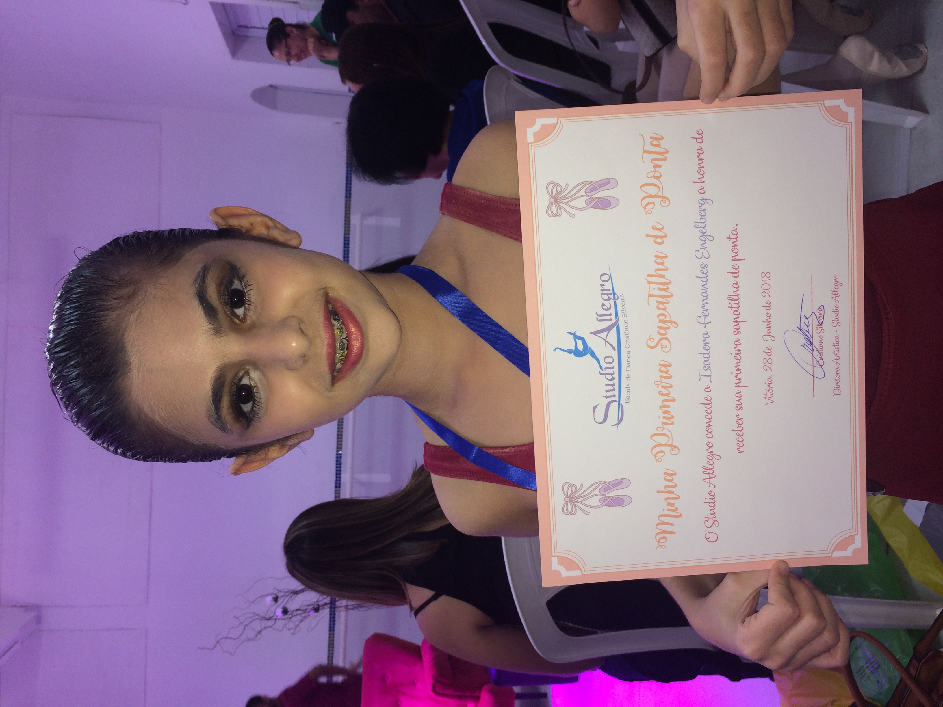 Isadora Fernandes Início